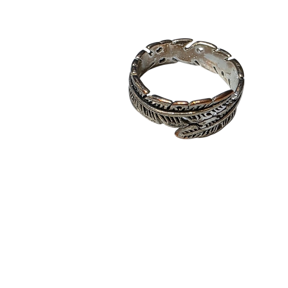 Silver Feather Design Ring
